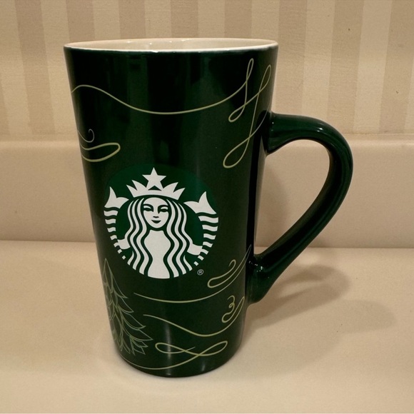 Two Starbucks 2020 Christmas 16 Oz. Ceramic Mugs - Picture 9 of 11